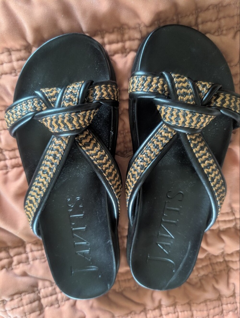 Eric Javits Woven Straw Knot Notti Sandals